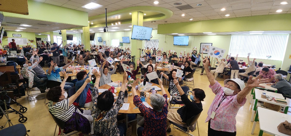 1 광복절 태극기.jpg