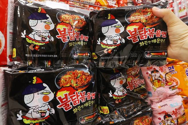 잘 나가는 K푸드.jpg